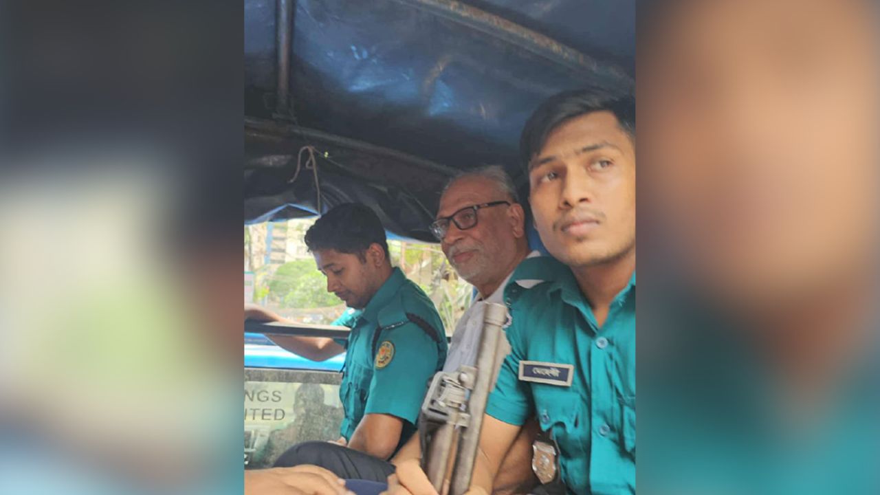 2025/ডিআরইউতে ‘মঞ্চ ৭১’র অনুষ্ঠানে উত্তেজনা পুলিশ হেফাজতে লতিফ সিদ্দিকী.jpg